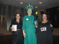 die Gewinner der Kostümpreise/ the winners of the costume competition